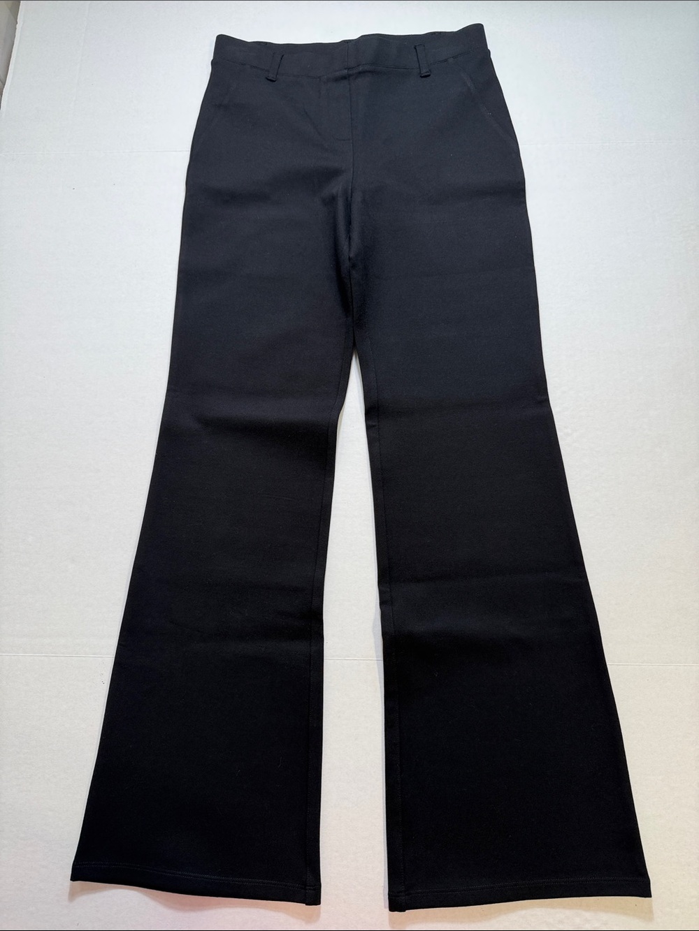 Quince Ultra-Stretch Ponte Bootcut Pants
Style: DKBIZ01